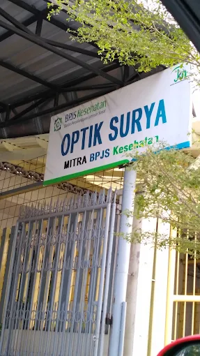 tempat optik makasar
